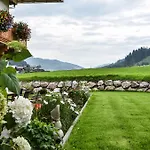 Bauernhof Krahlehen - - *