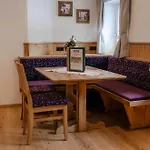 Bauernhof Krahlehen - - Farm stay *