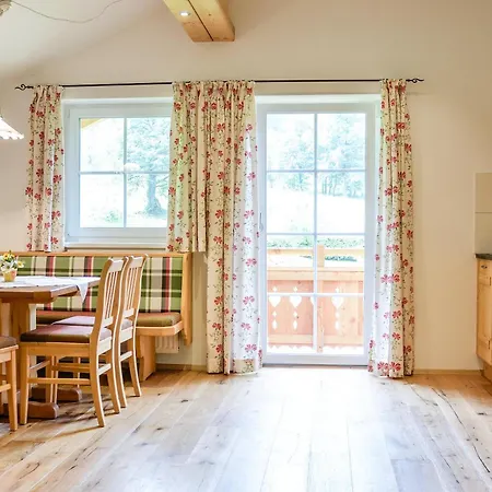 Bauernhof Krahlehen - B&B - Apartments *